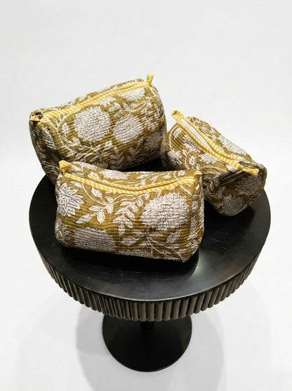 Pouch 12