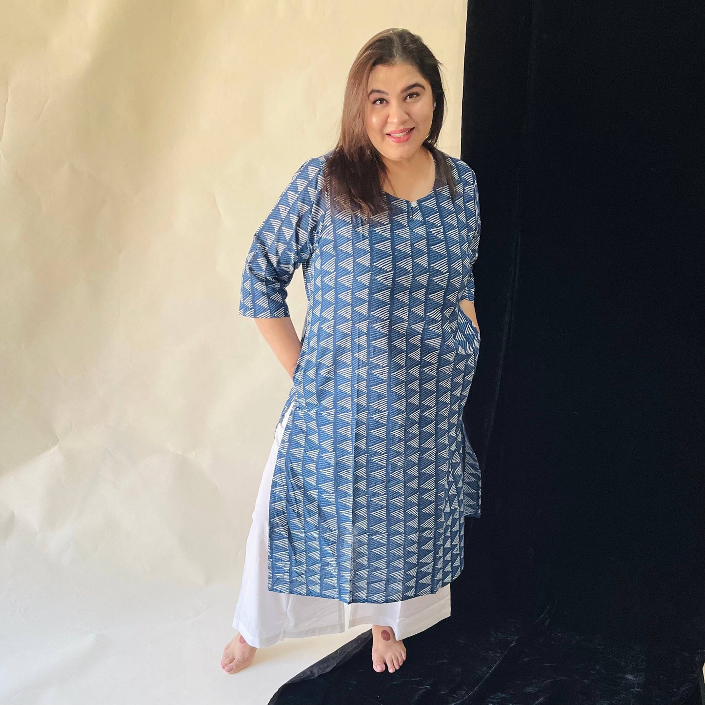 Neela Kurta