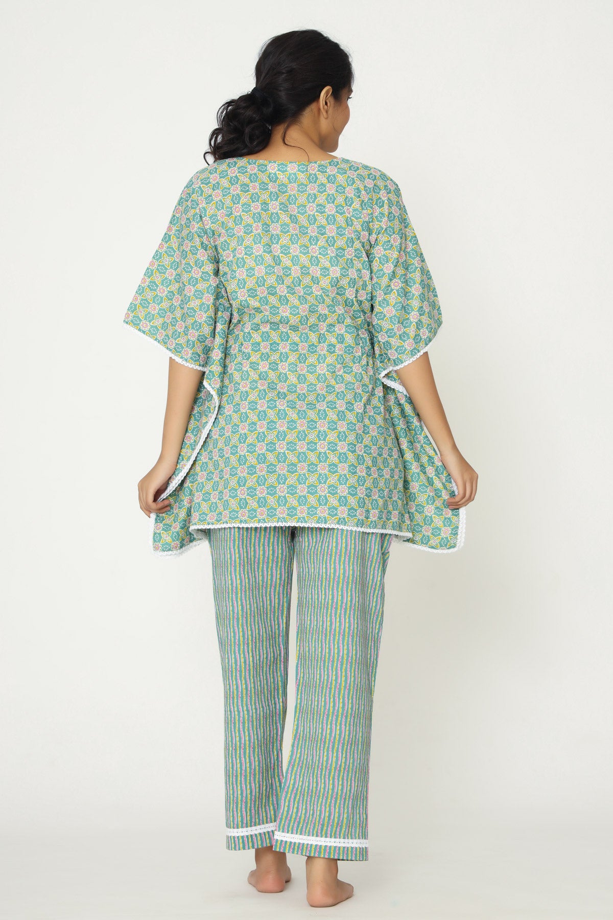 Pirki Kaftan Set